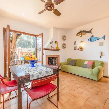 Holiday home Holiday Le Sughere By Interhome